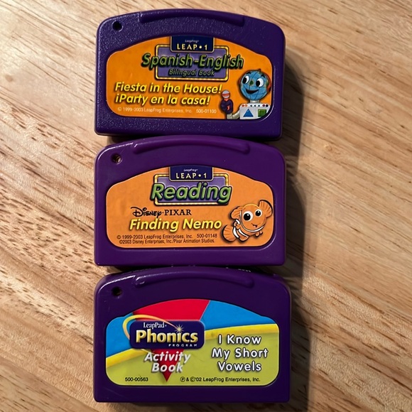 LeapPad Learning System cartridges - Picture 1 of 3